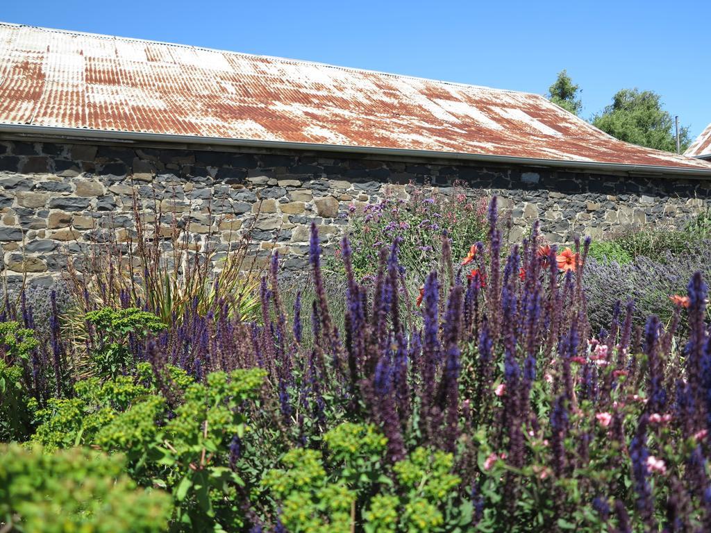 Robin Hoods Well Farm Stay Sassafras Exterior photo